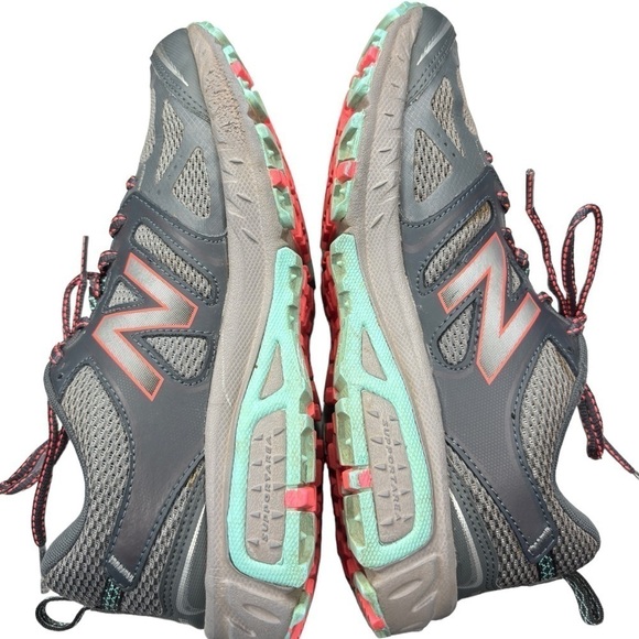 New Balance 412v3 Trail Running Shoes All-terrain Size 8.5 Womens WTE41203 Gray - Picture 5 of 11